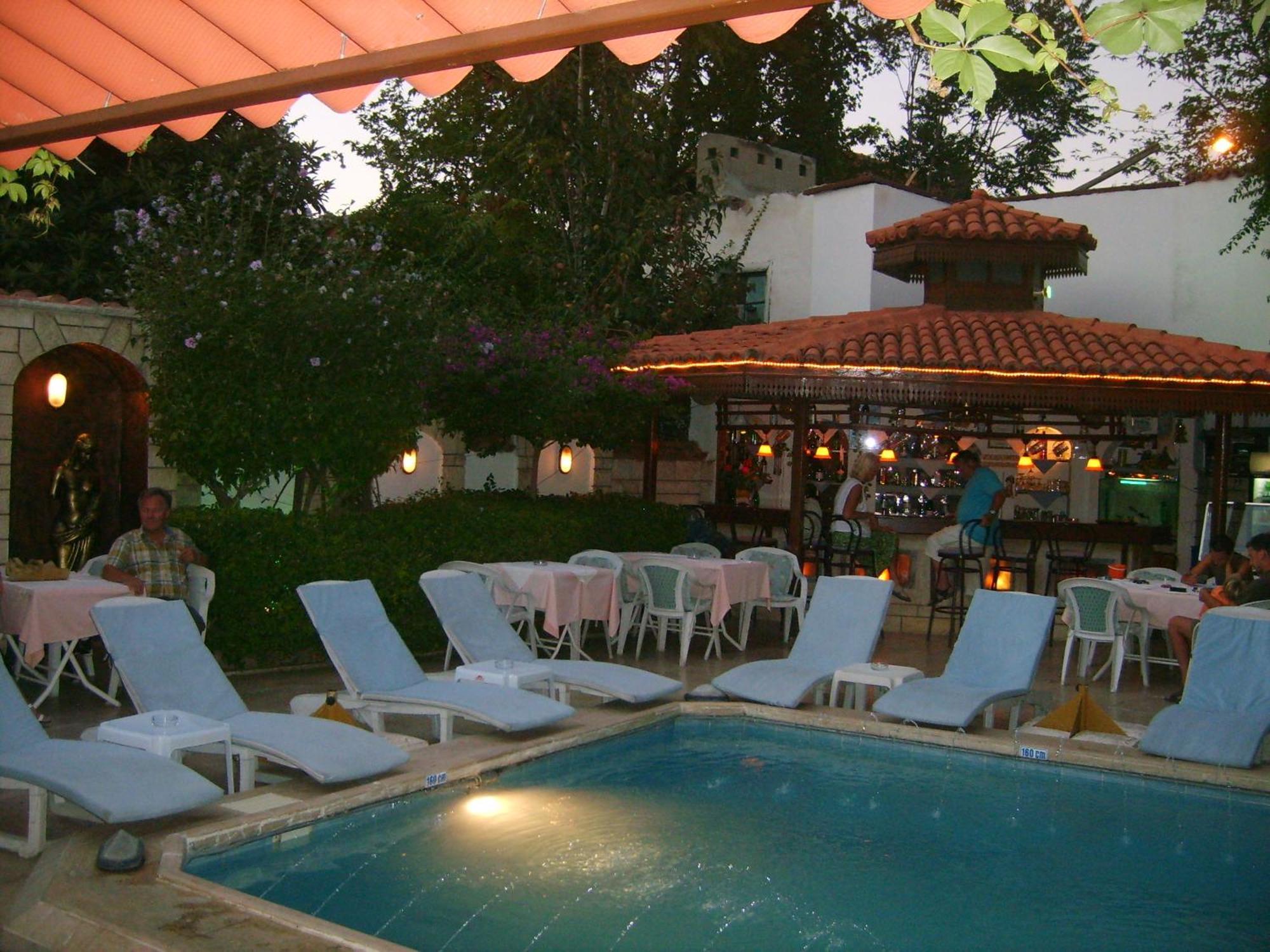 Hotel Karyatit Kaleici Antalya Extérieur photo