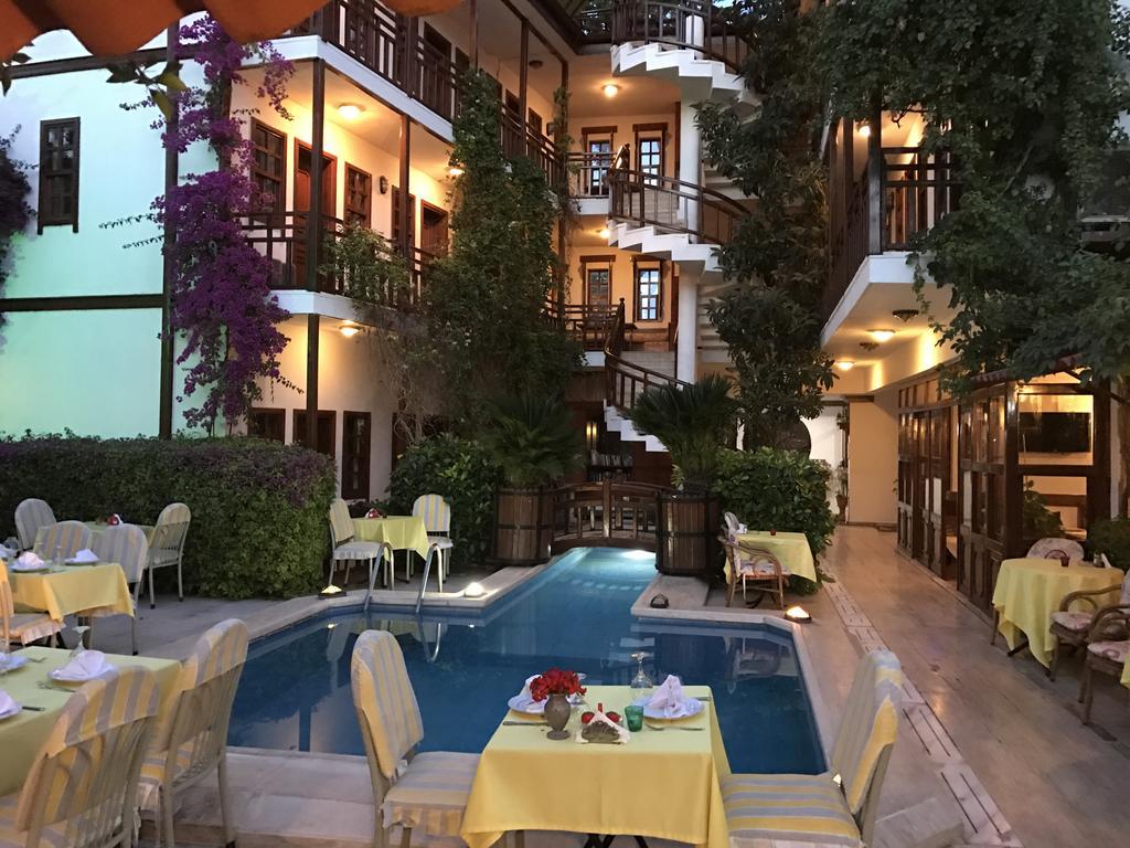 Hotel Karyatit Kaleici Antalya Extérieur photo