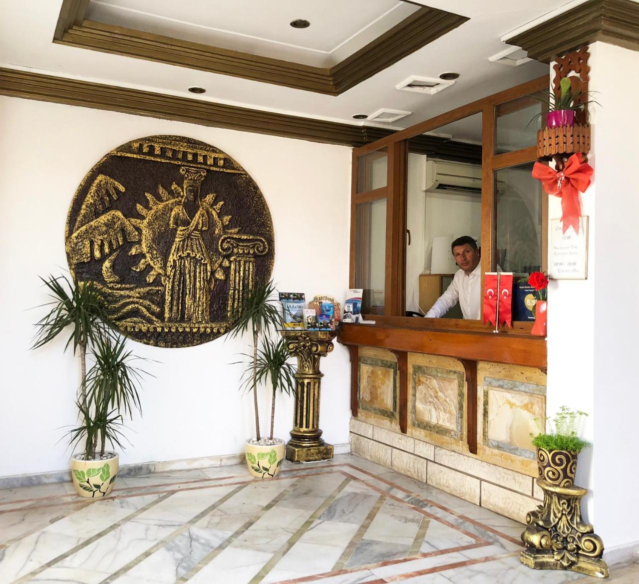 Hotel Karyatit Kaleici Antalya Extérieur photo